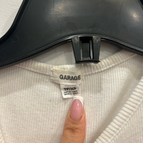 Garage Button Up Front Muscle Tank In Whitee - Picture 4 of 4